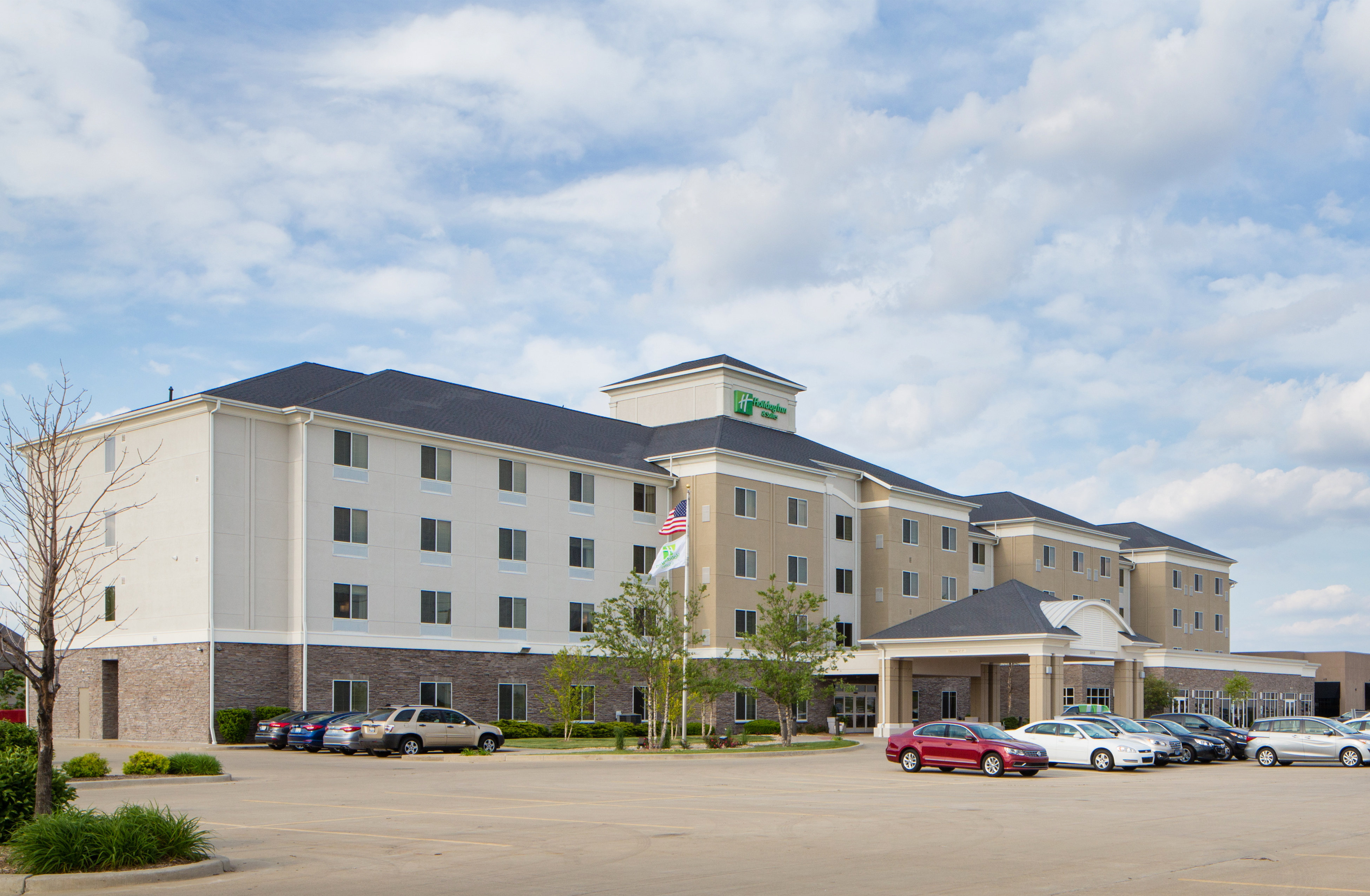 Holiday Inn Hotel Suites Bloomington Airport 48/50