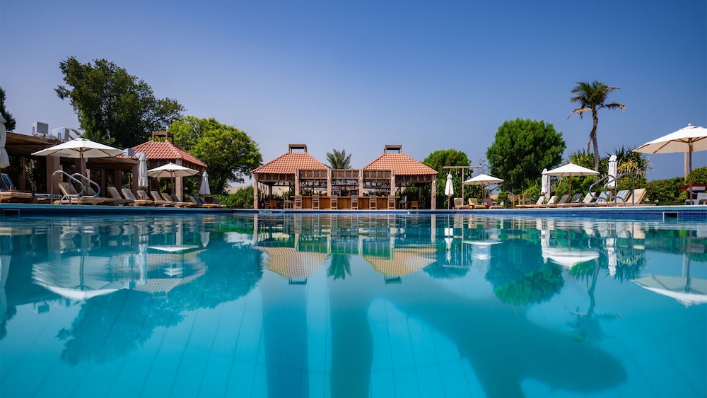 Umm Al Quwain Beach Hotel 1/47