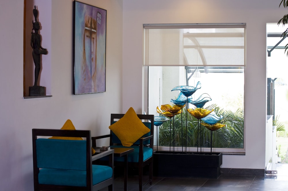 Lemon Tree East Delhi Mall Kaushambi 38/39