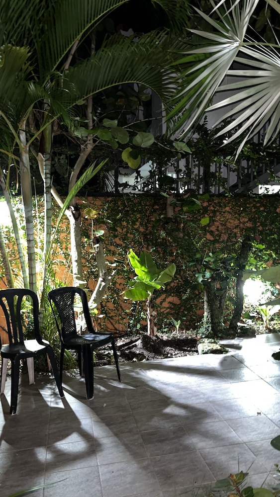 MANAYA BED & BREAKFAST 74/74