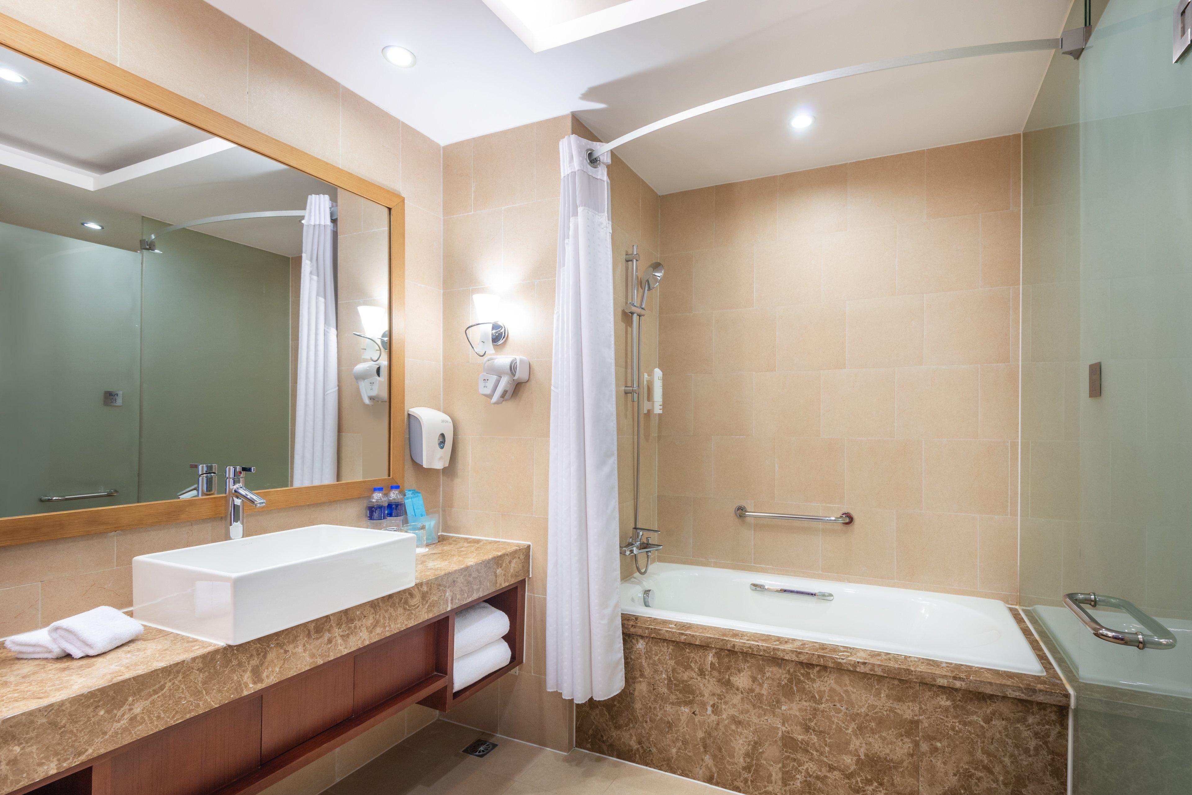 HOLIDAY INN EXPRESS SHANGHAI NEW HONGQIAO 30/30