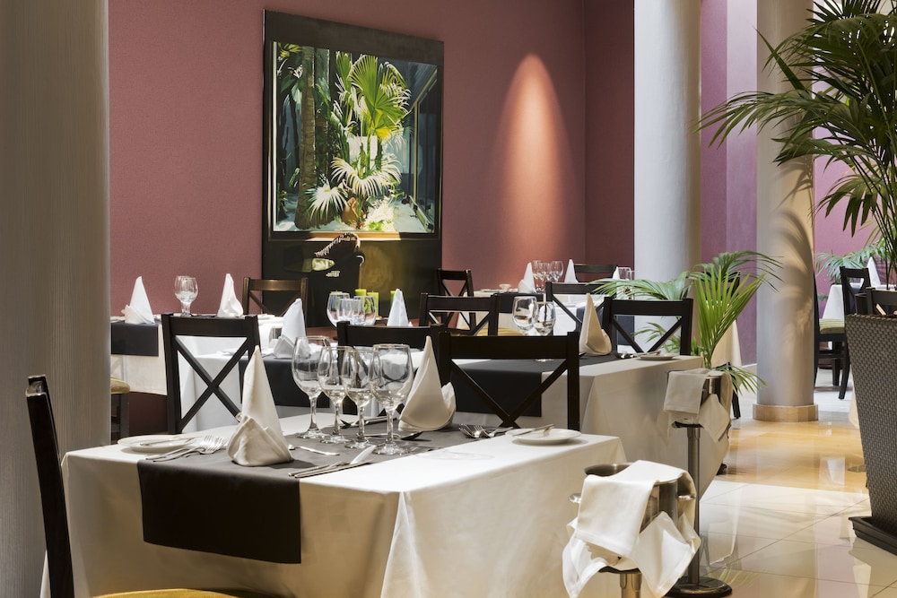 Marylanza Suites & Spa 38/50