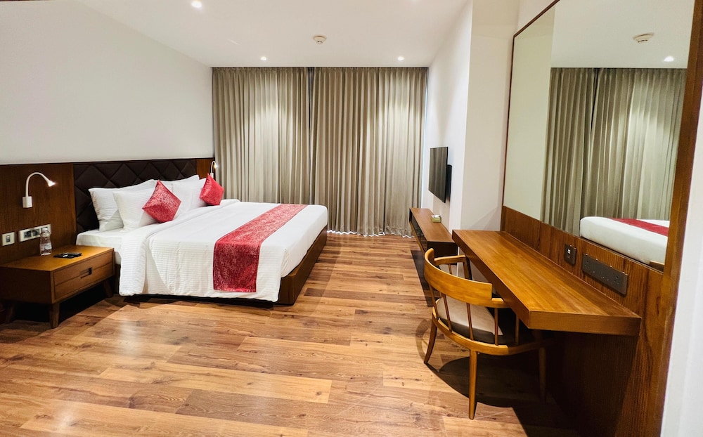 Gokulam Grand Hotel Kozhikode 23/37