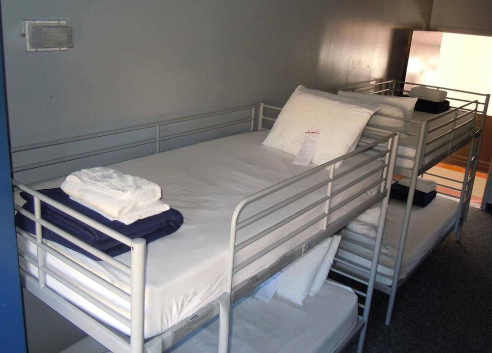 HI New York City Hostel 11/31