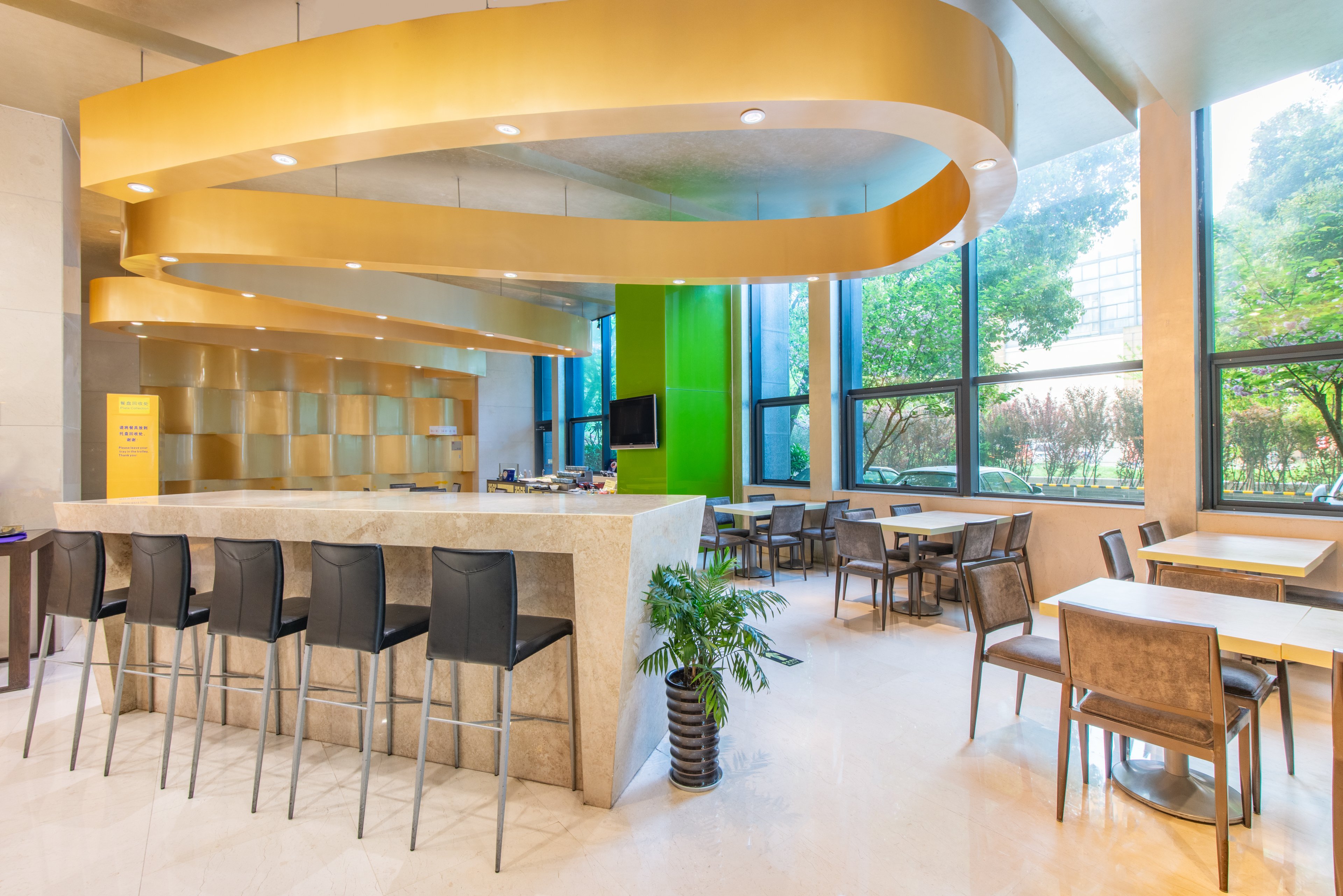 HOLIDAY INN EXPRESS NANTONG XINGHU 20/33