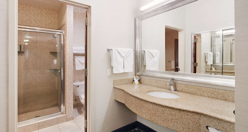 Best Western Plus Abbey Inn 11/38