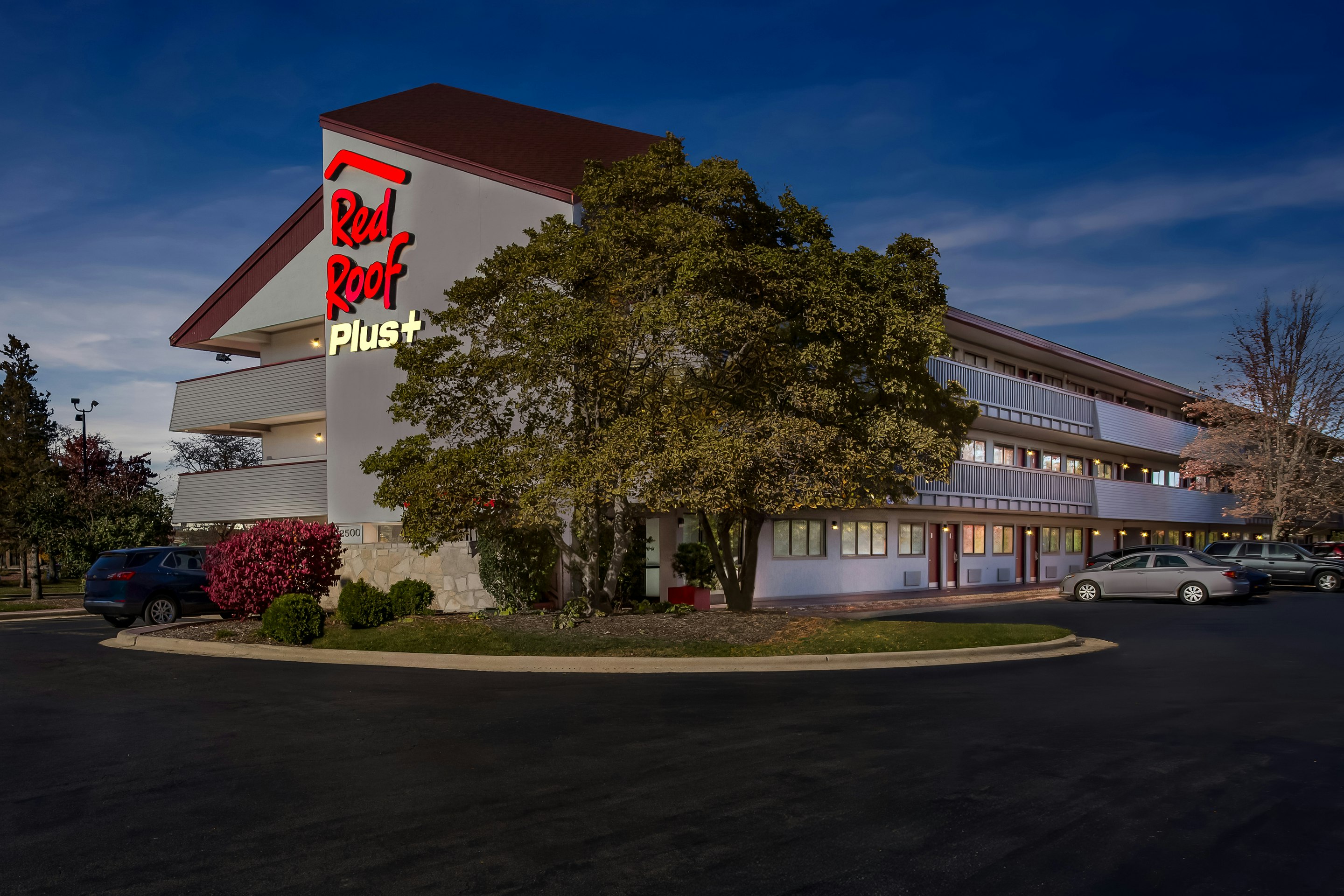Red Roof PLUS Chicago - Hoffman Estates 26/29