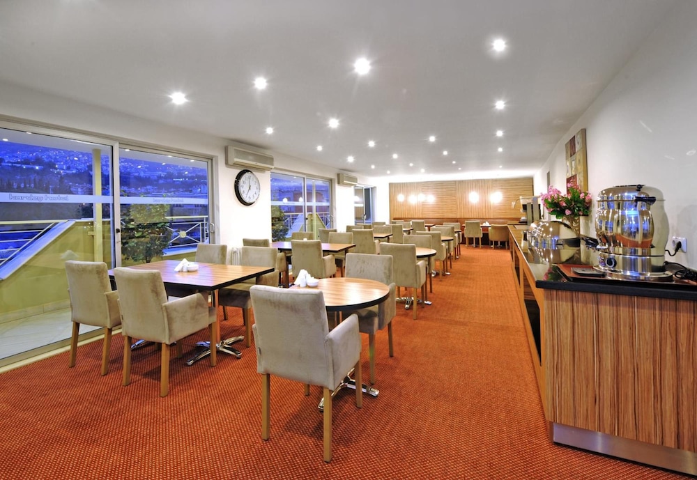 KARDES HOTEL 57/68