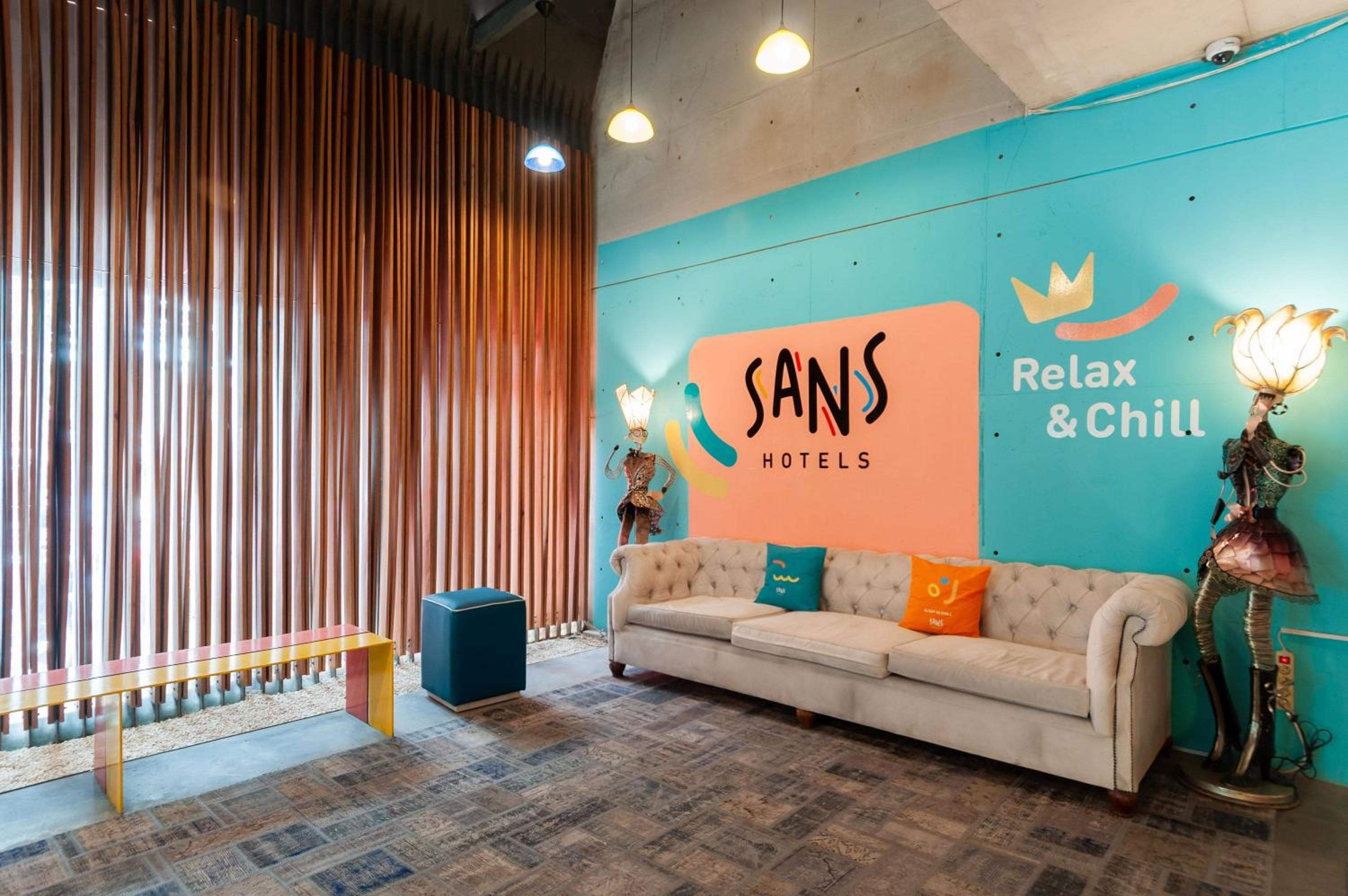 Sans Hotel Finest Medan 60/68
