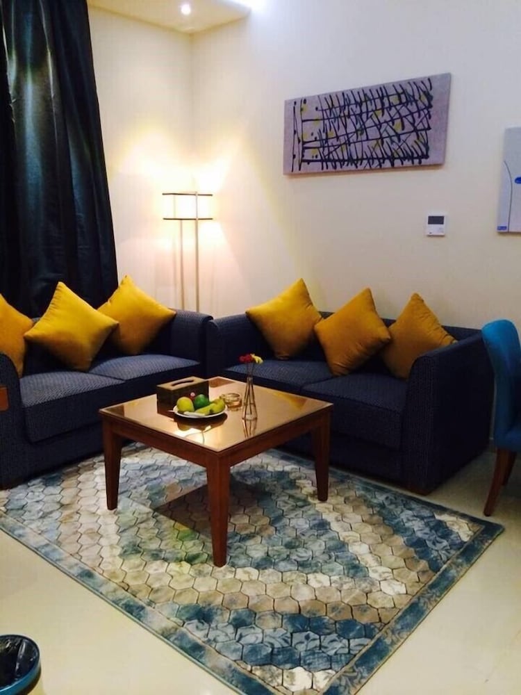 Pestana Hotel and Suites 2 35/52