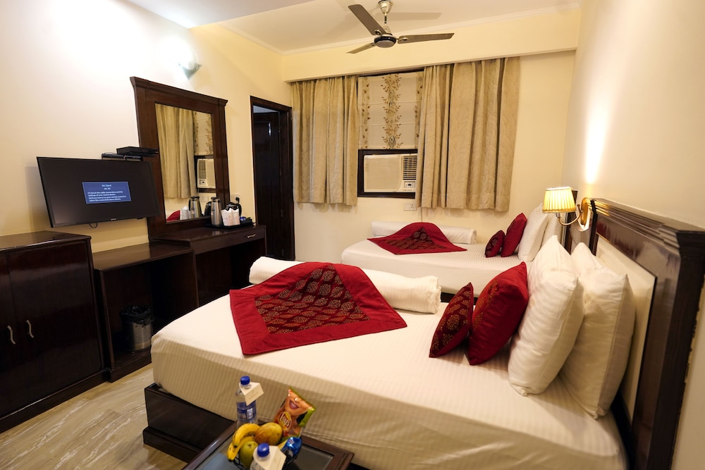 Hotel Singh Empire Dx 23/50