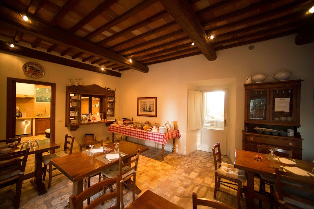 Tenuta Santo Pietro 34/50