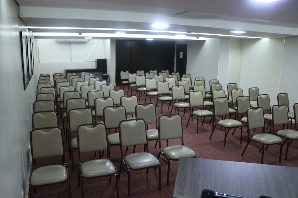 Indaia Park Hotel 60/77