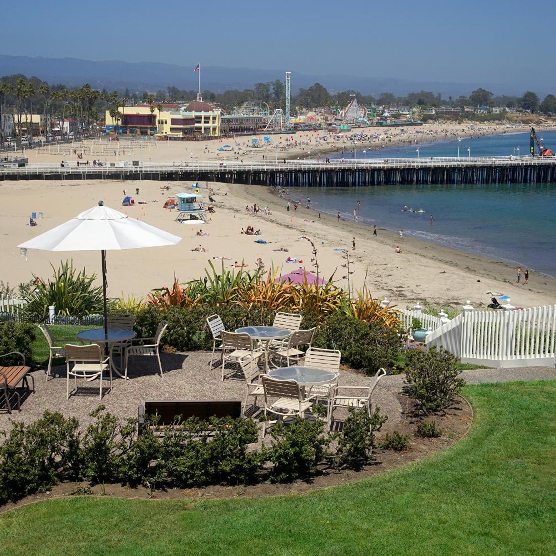 Sea & Sand Inn 27/41