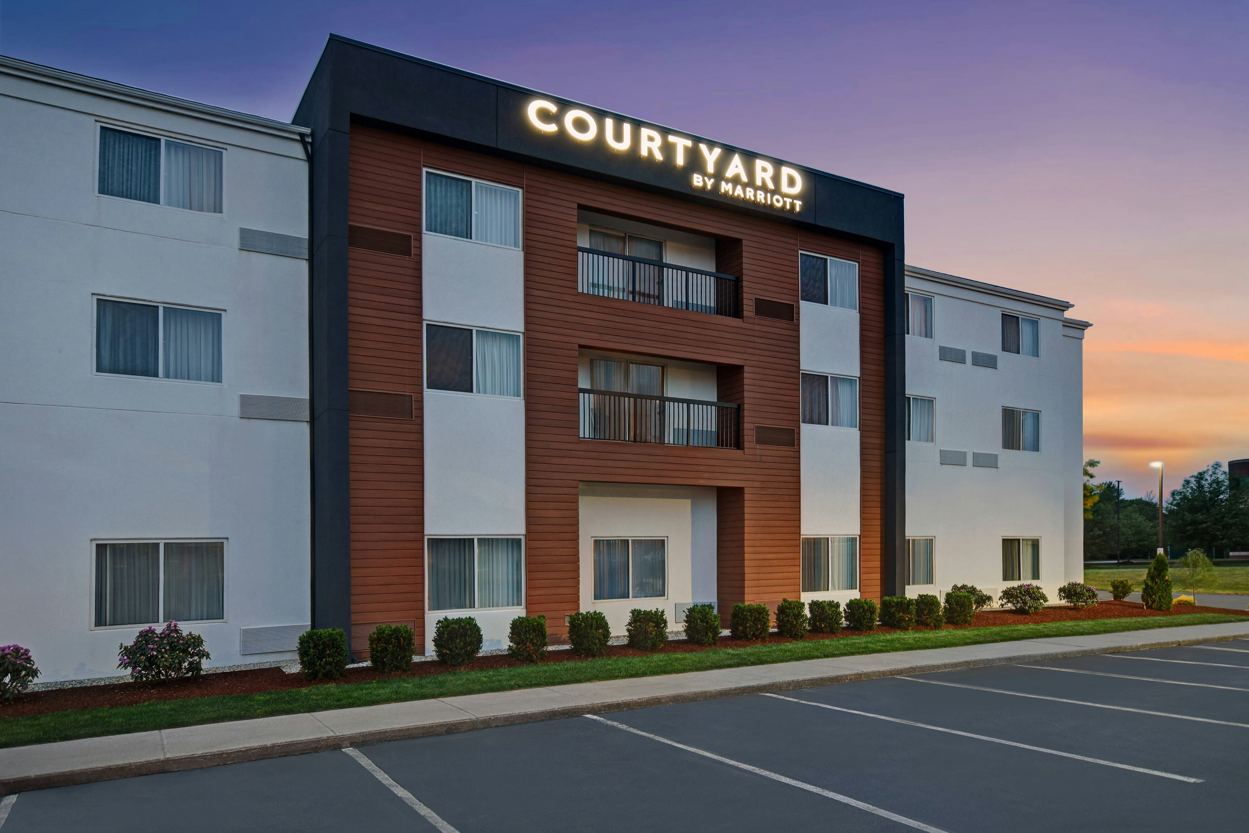 Courtyard Boston Raynham 5/21