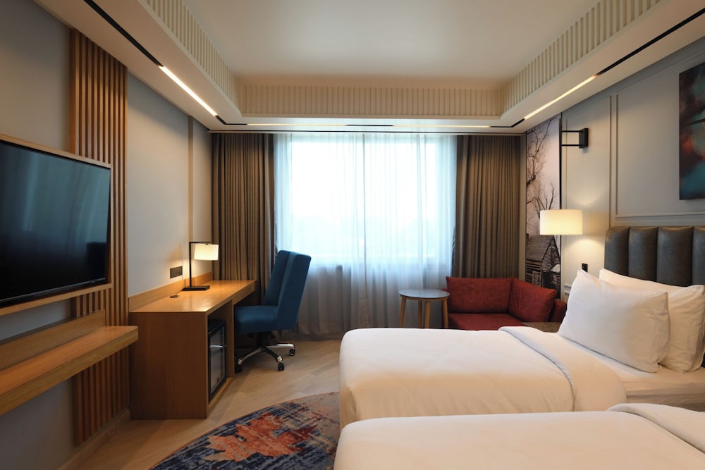 Ramada Encore by Wyndham Rajbagh Srinagar 36/64