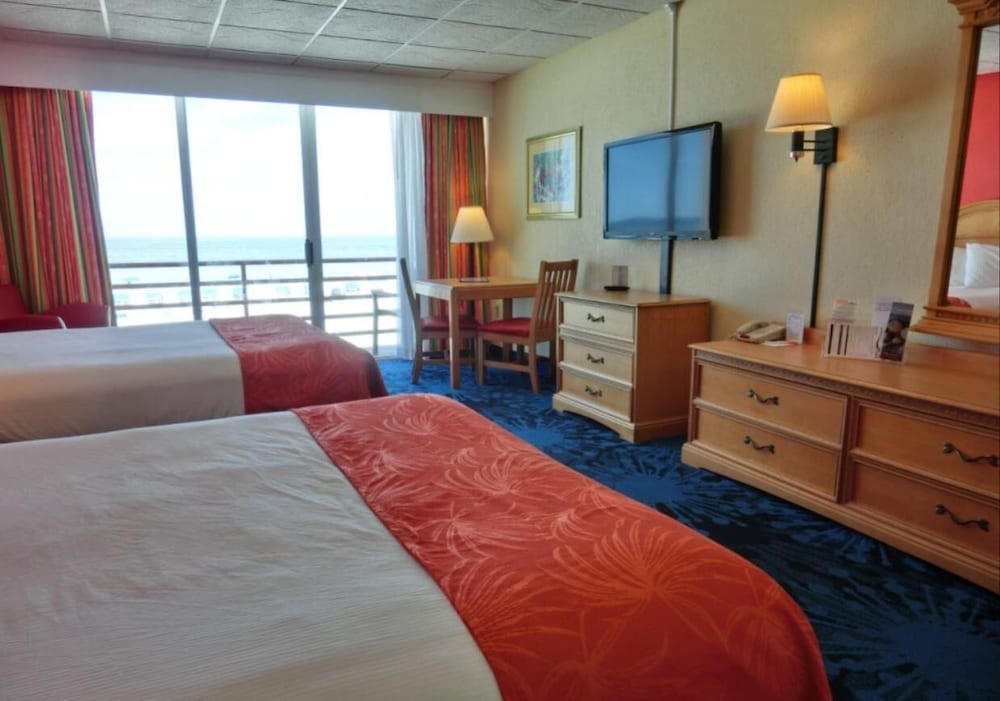 Dolphin Beach Resort 25/61