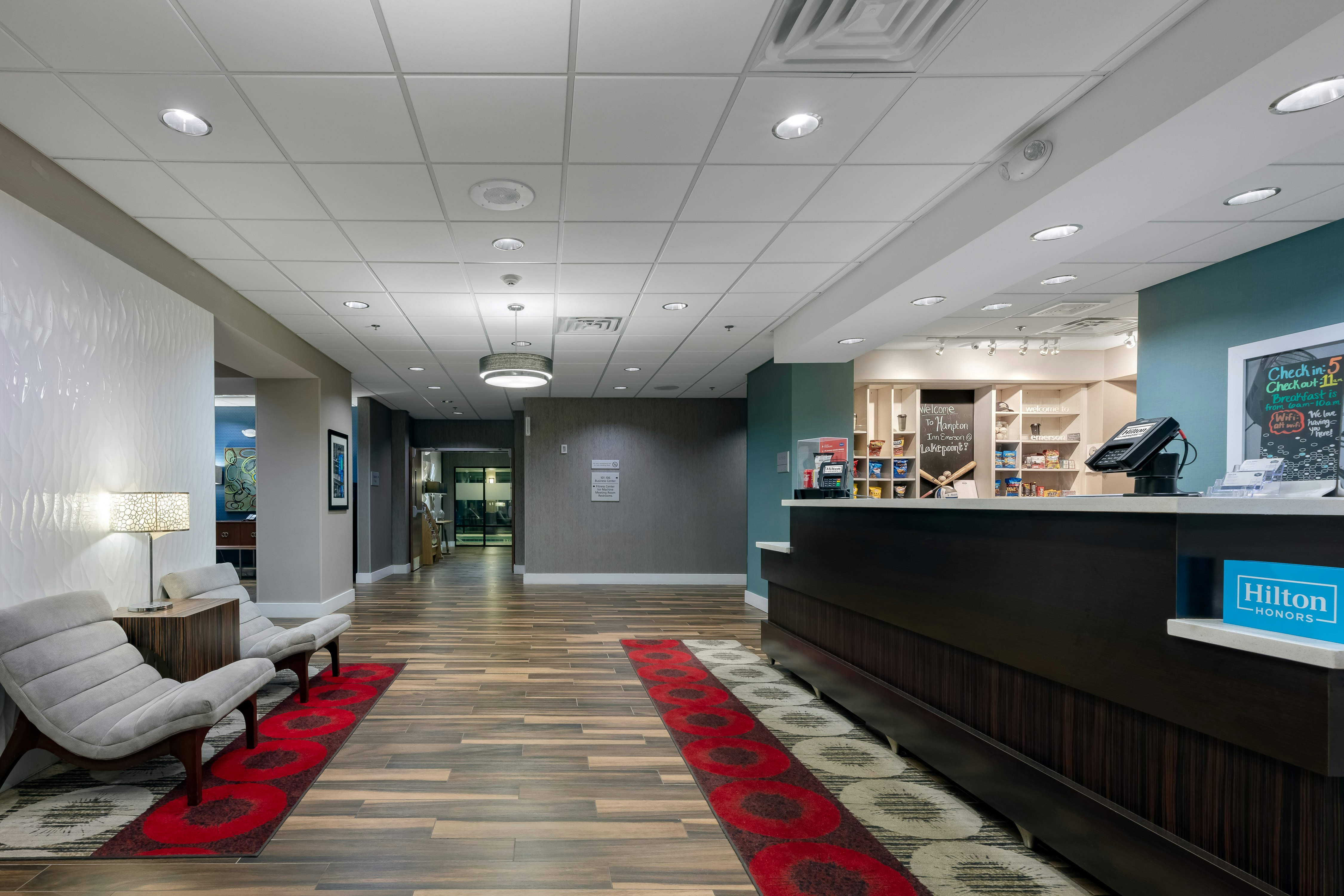 Hampton Inn Emersonlakepoint Ga 8/55