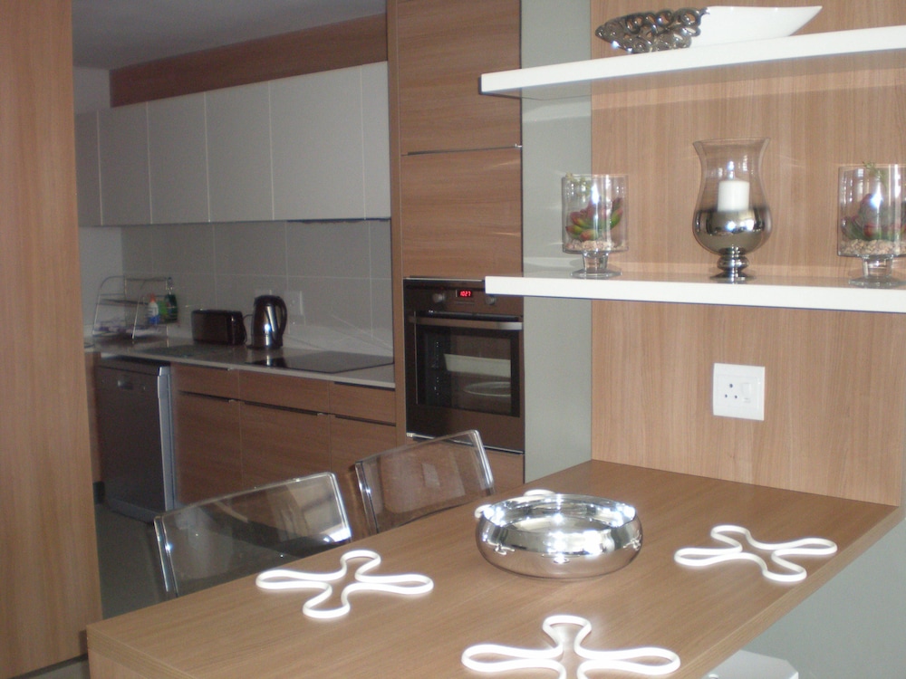 Lobby at The Residences At Crystal Towers, CAPE TOWN - WESTERN CAPE