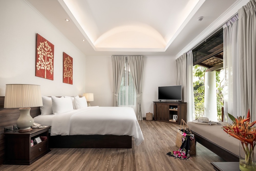 Celes Samui 12/76