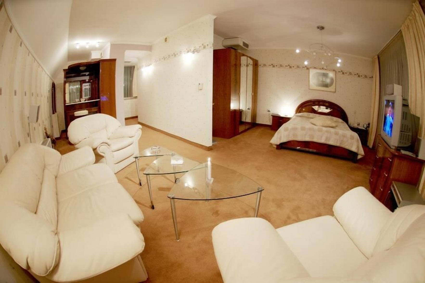Deluxe, Studio, King Bed, City View