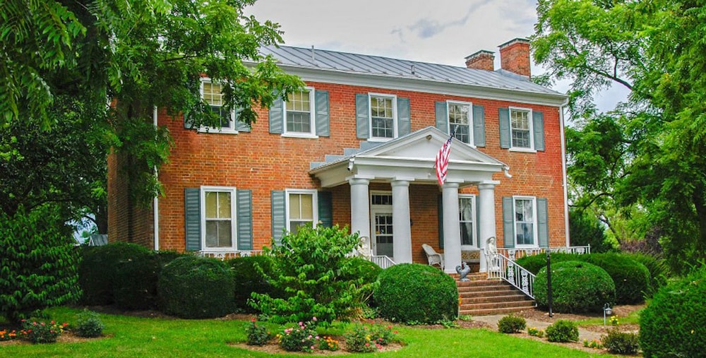 Cave Hill Farm Bed and Breakfast 46/50