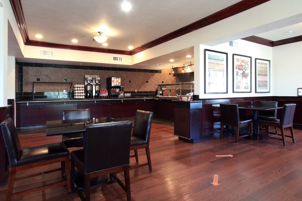 Oxford Suites Spokane Valley 47/64
