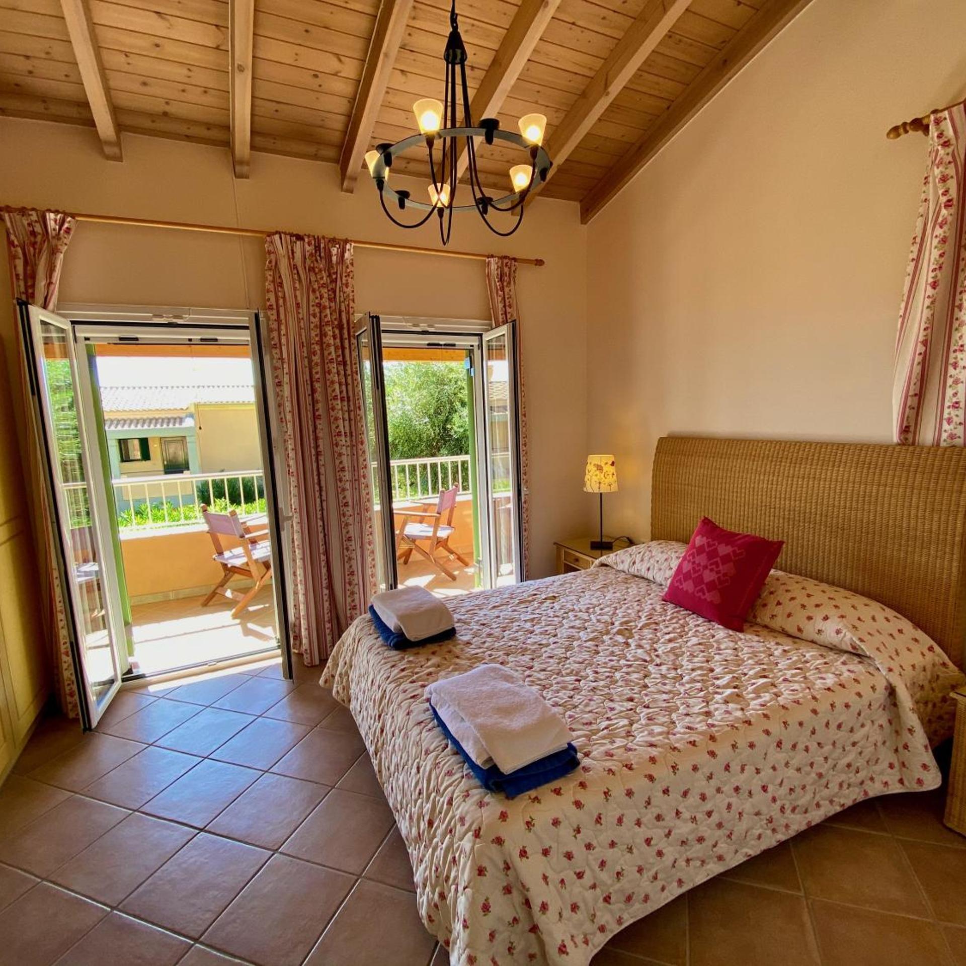 La Riviera Barbati Seaside Apartments & Private Pool Villas 13/55