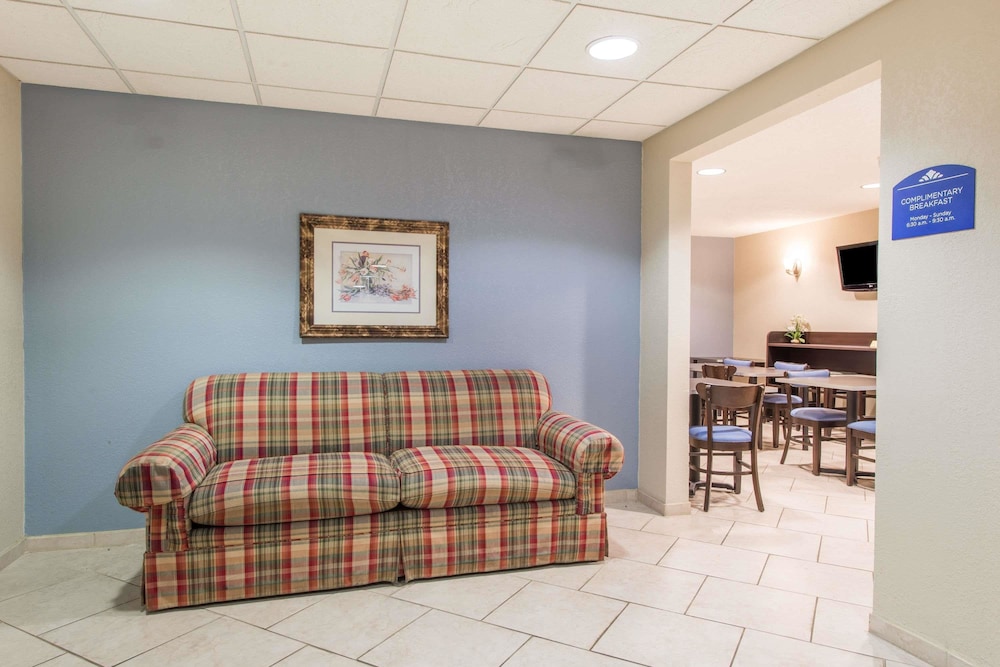 Microtel Inn Suites By Wyndham Georgetown 38/59