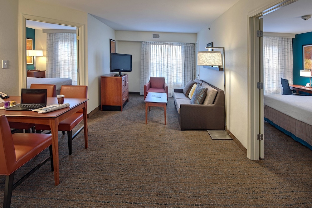 Residence Inn by Marriott Fayetteville Cross Creek 19/36