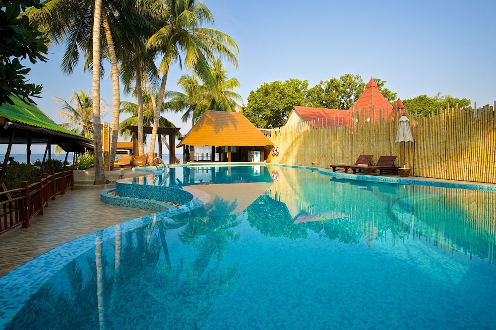 Wind Beach Resort 3/51