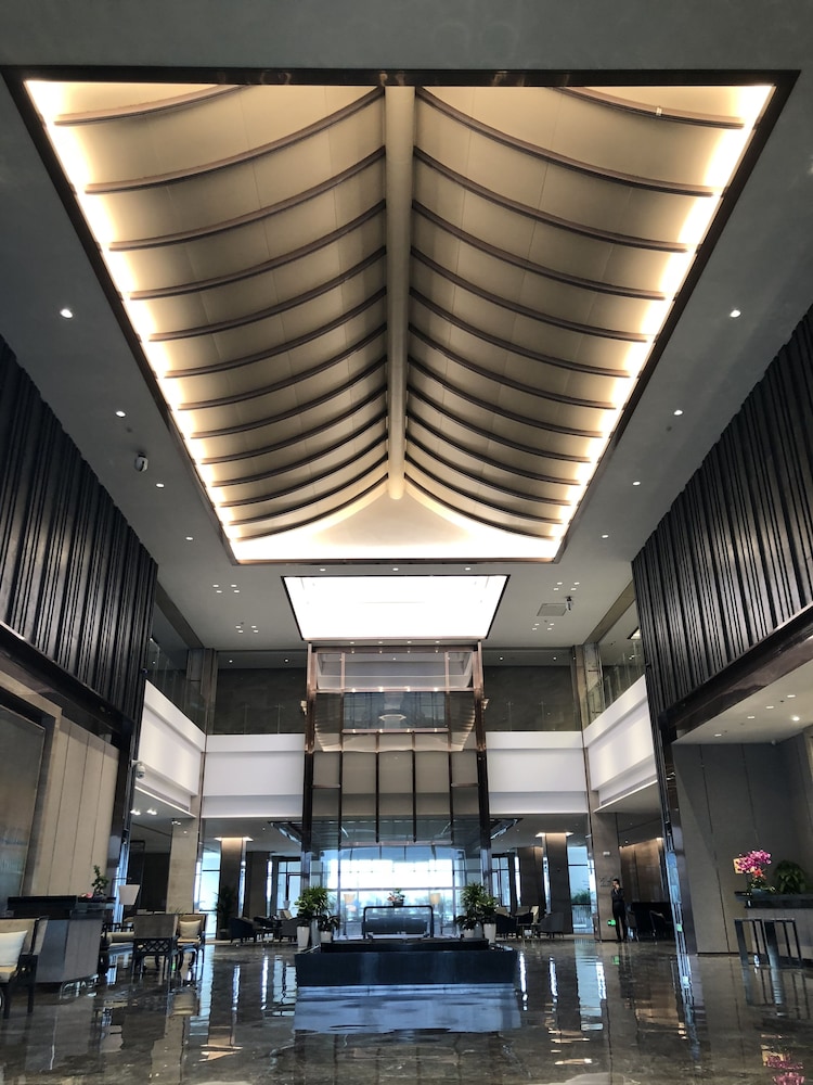 Grand Skylight International Pingshan photo3