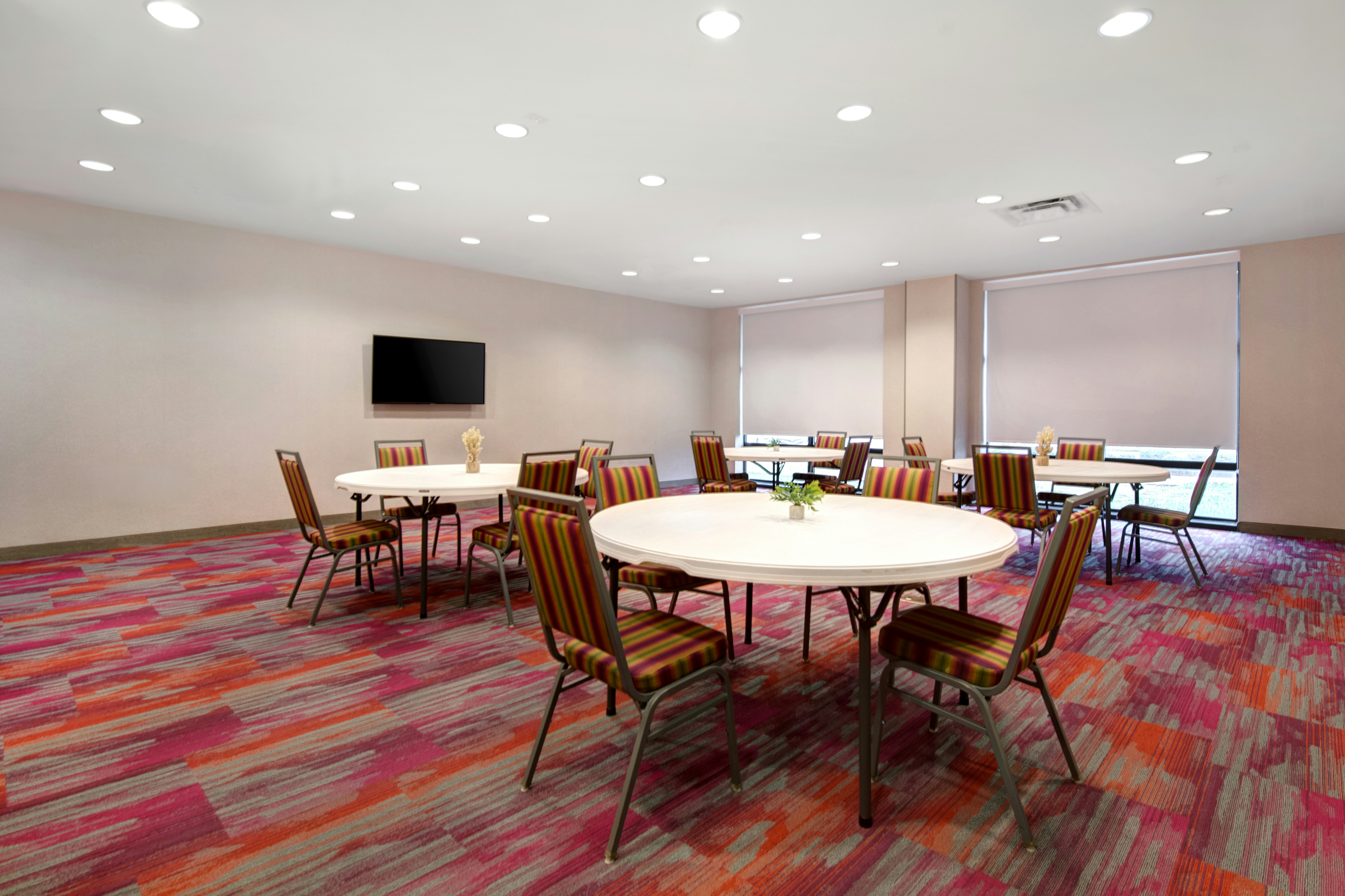 Home2 Suites By Hilton Tuscaloosa Downtown University Blvd 27/32