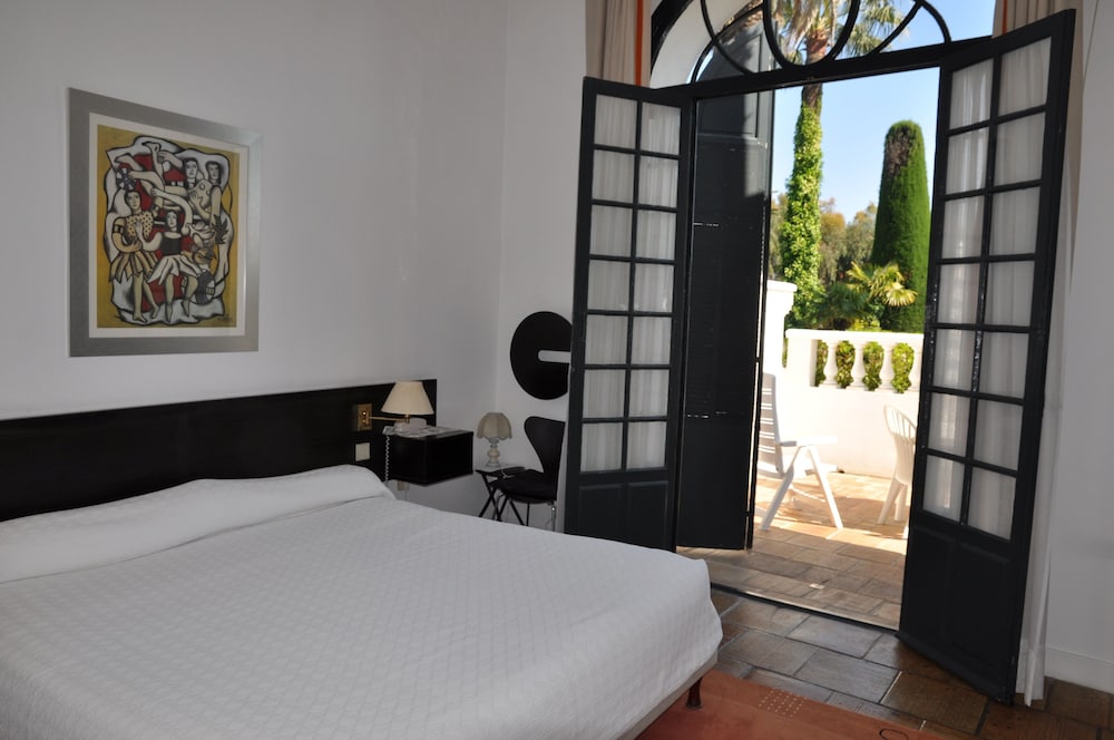 Hôtel Des Mimosas 9/47