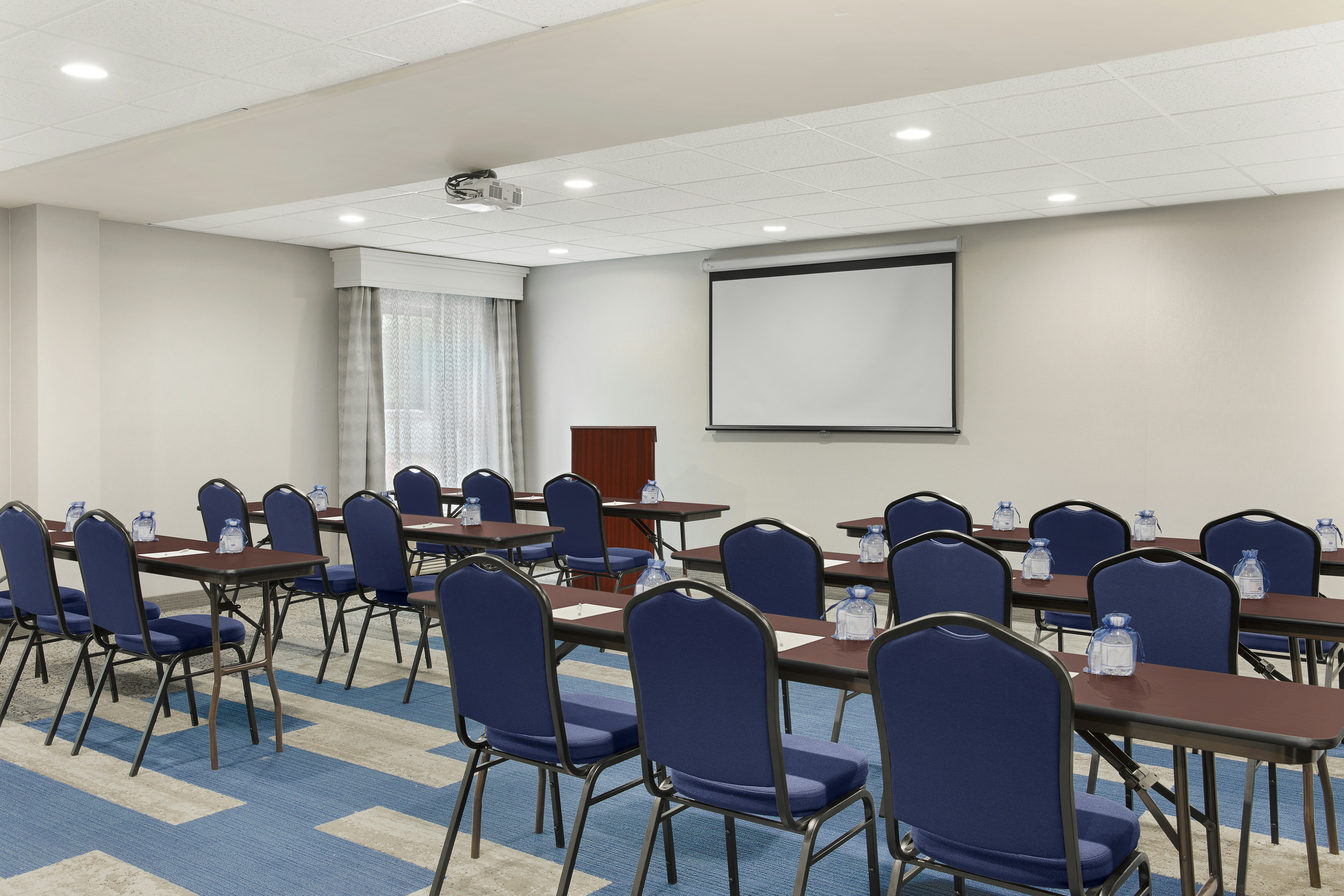 Hampton Inn Atlanta Newnan 57/69