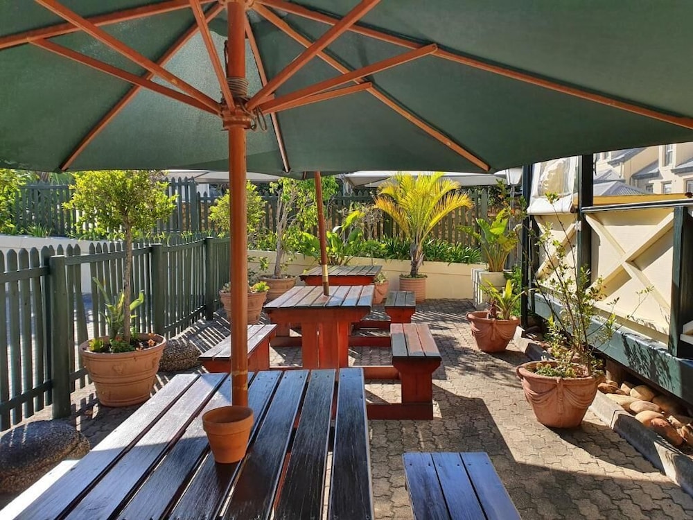 Knysna Wayside Inn 46/49