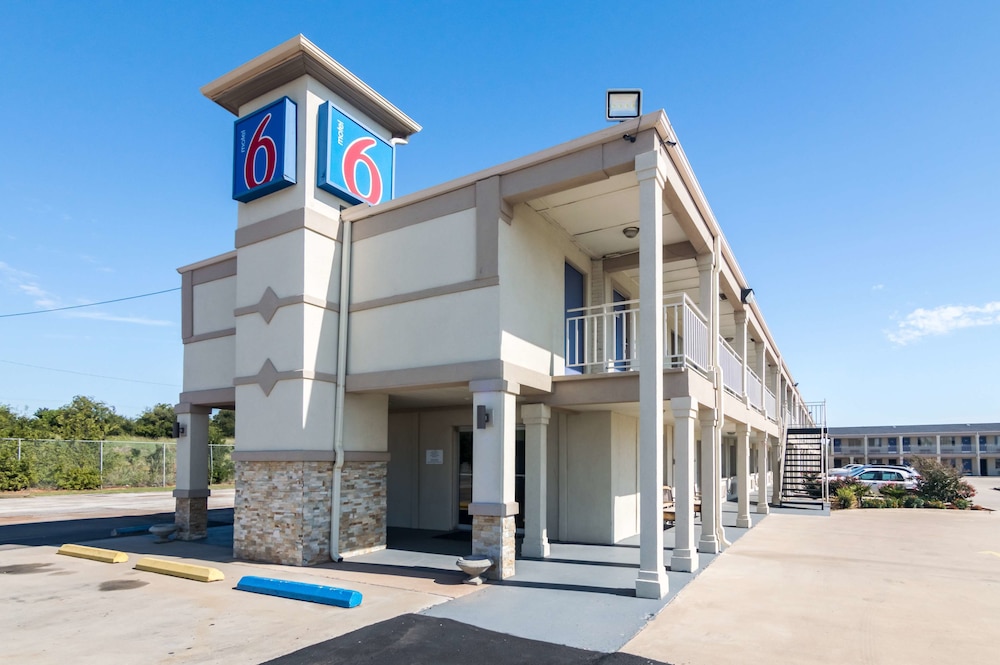 Motel6 Wichita Falls, TX - North 52/63