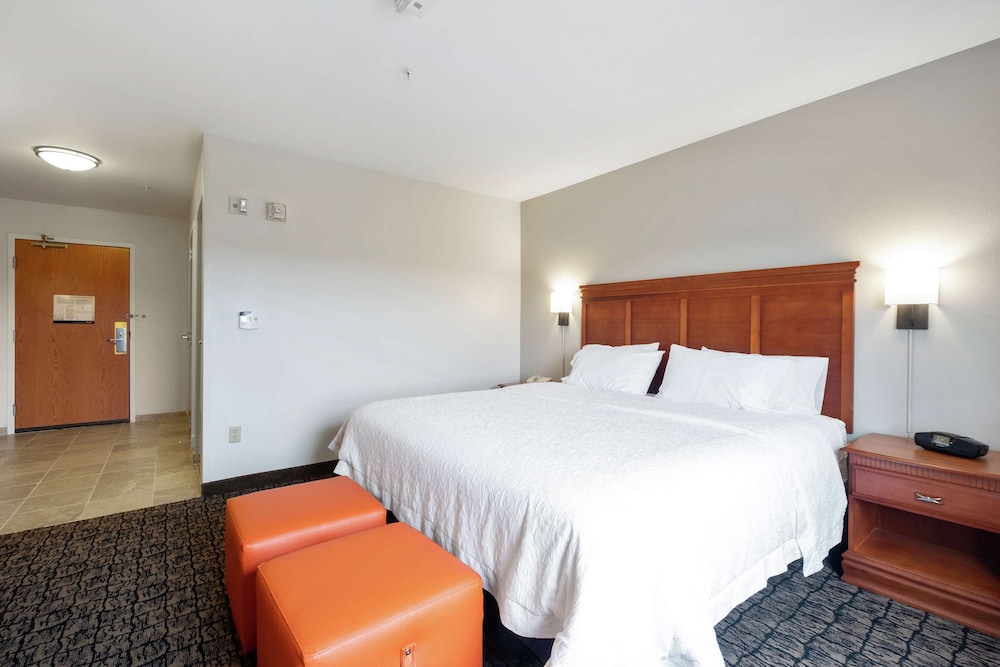 Hampton Inn & Suites Rockland 14/81