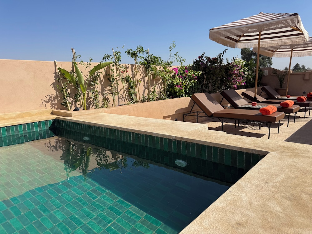 RIAD DAR MORE 27/49