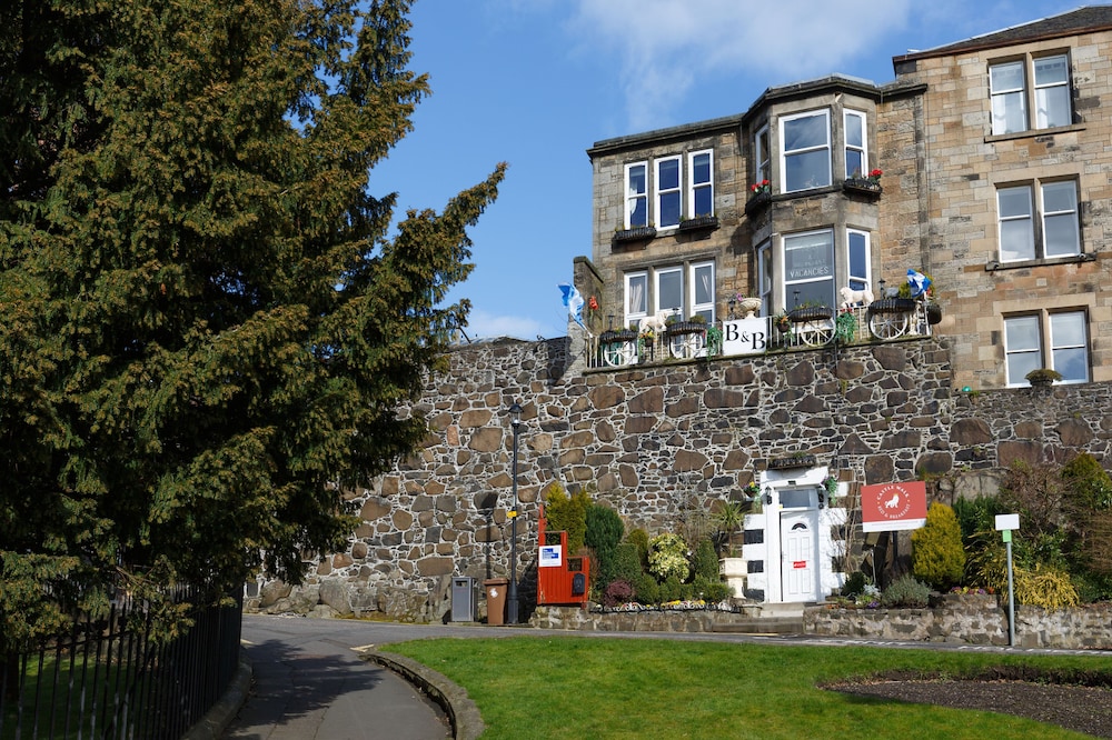 Castle Walk Bed & Breakfast 40/47