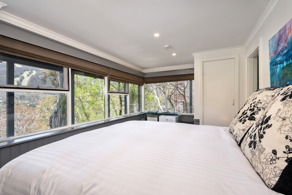 Pure Chalet 8/40