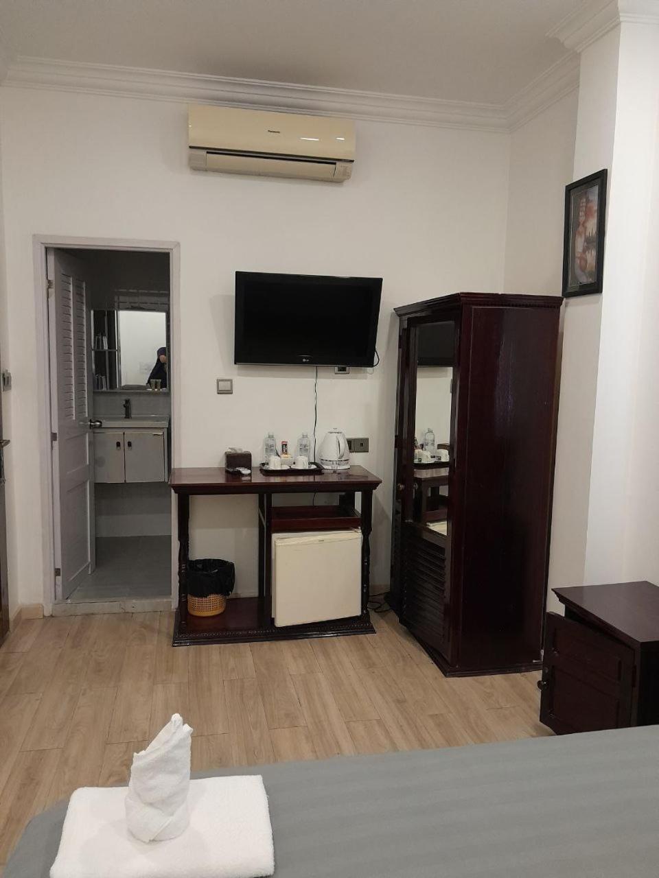 Deluxe, Double Bed, No Window، Harmony River Hotel 3/7