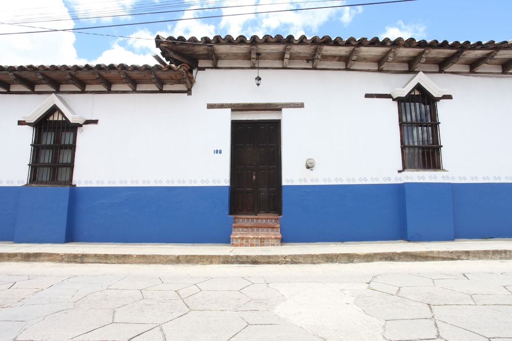 Posada Ocho Barrios 45/50