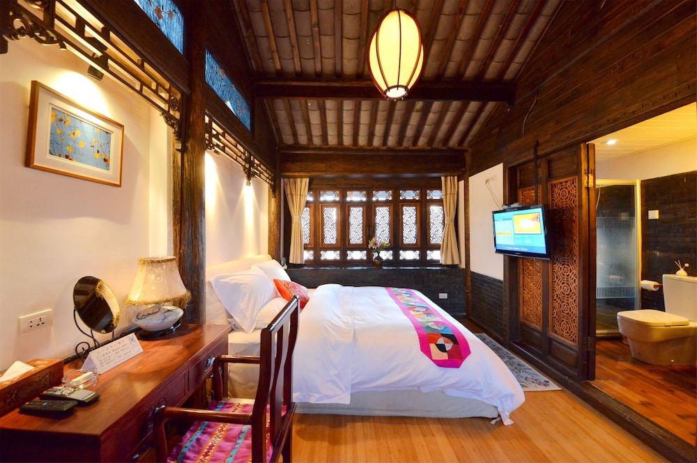 Lijiang Shuhe Youyiju Private Club 18/50