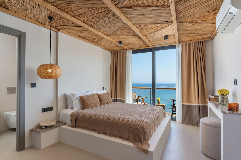 La Brezza Beach & Hotel Yalikavak 9/50