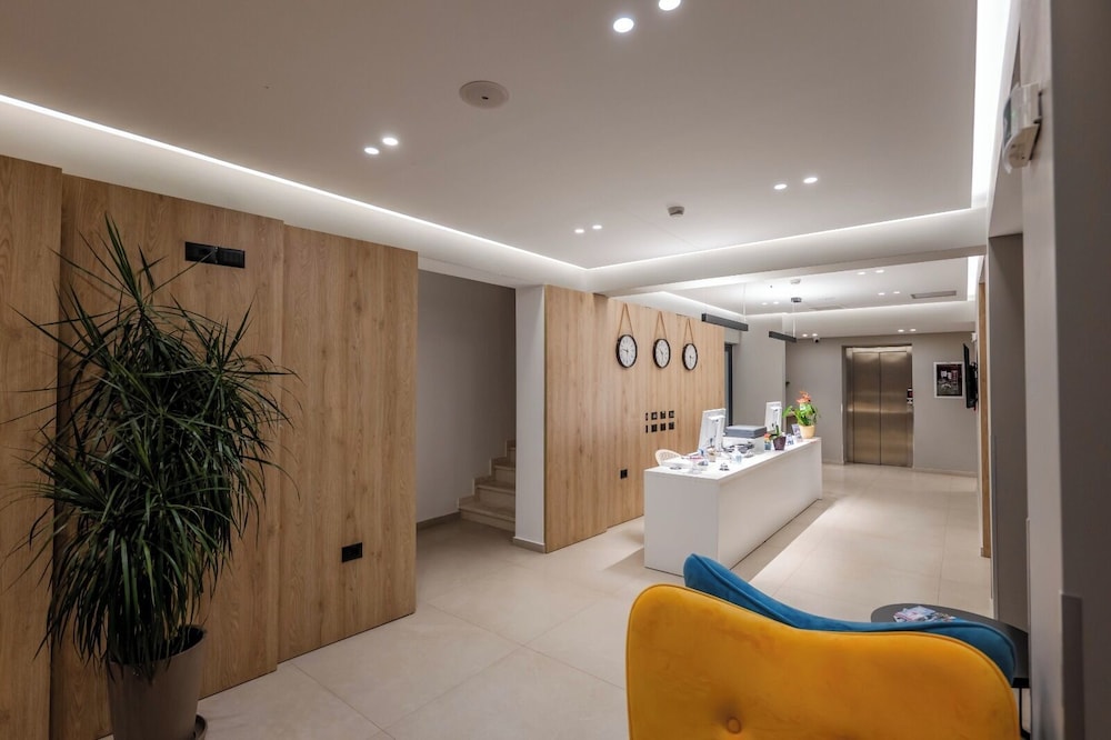 Portanova Hotel Sarande 33/55