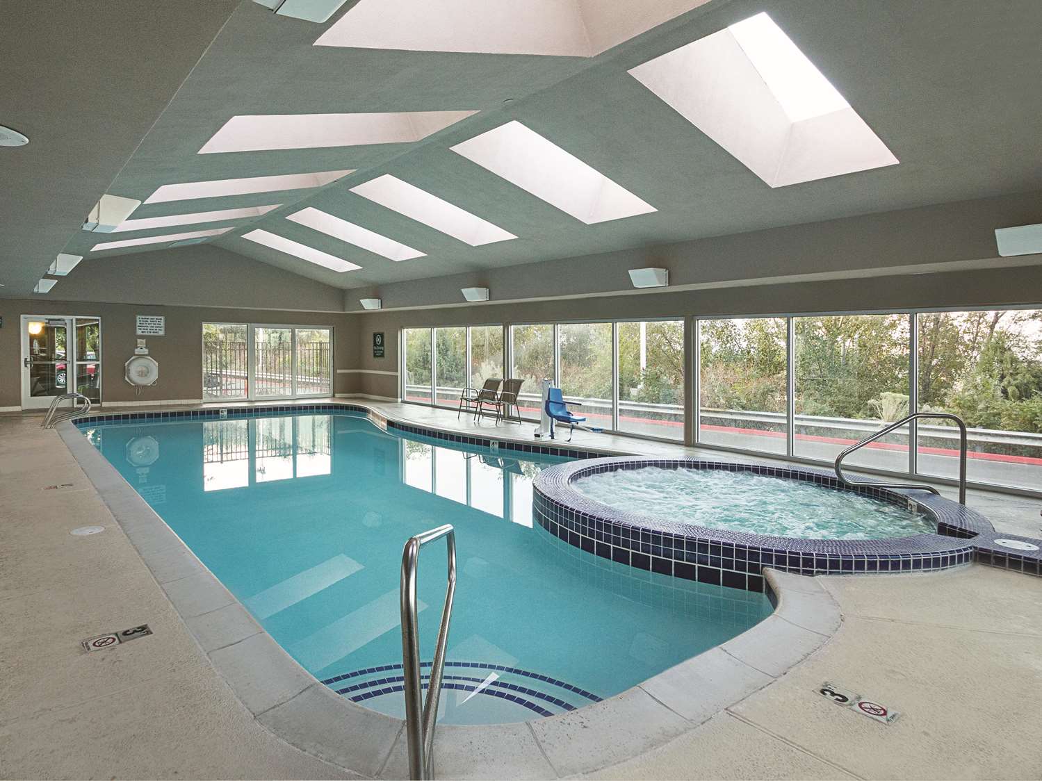 La Quinta Inns & Suites by Wyndham Orem University Pwy/Provo 24/57