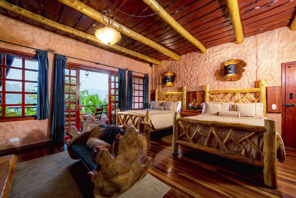 The Peace Lodge At La Paz Waterfall Gardens 29/63