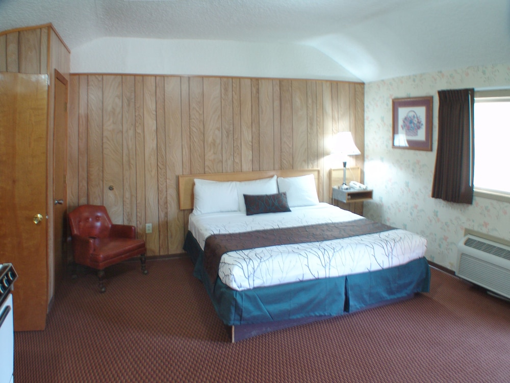 The Inn At Salmon Creek 4/23