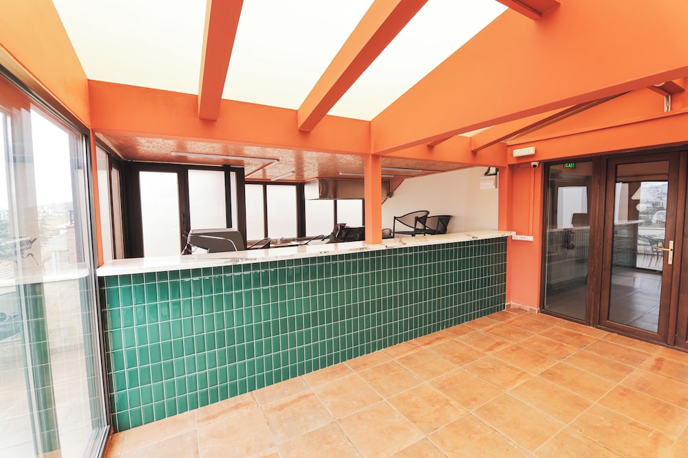 King Tamar Hotel By Luxuria Hotels 6/48